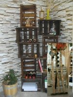 Weinkistenregale & Kellergeist