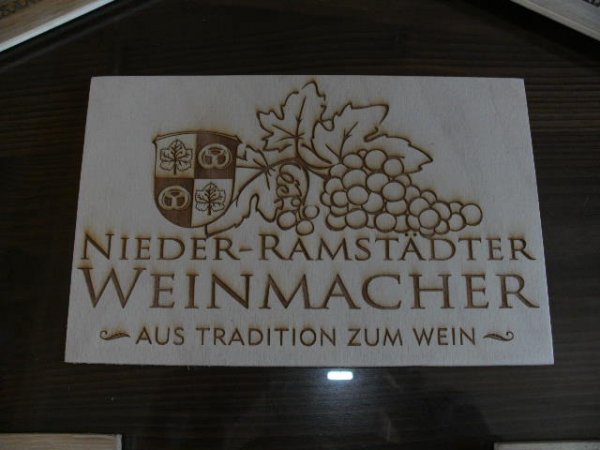 Lasergravur auf Eichenquerbrett für alle Fässer bis 225L