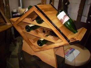 Weinregal WEINSTERN für 11 Flaschen aus massivem Eichenholz