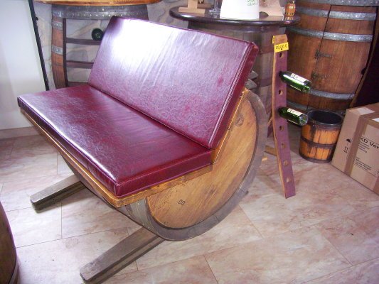 Fassbank-Sitzgarnitur - Kaiserstuhl 1 x Fasstisch + 2 x Fassbank + 2 x Fasshocker