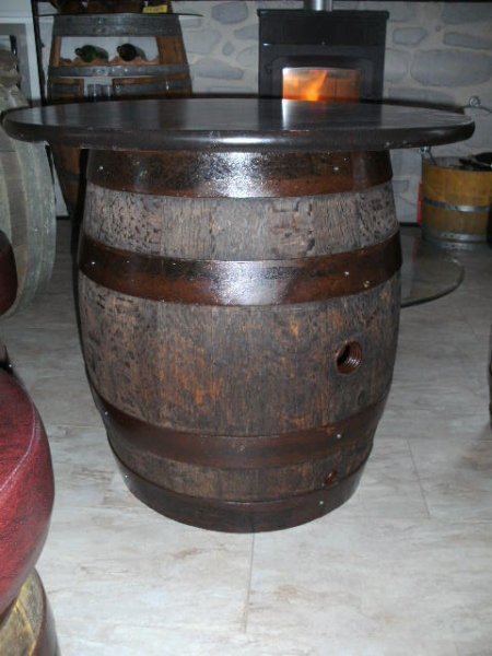 Einmalige und seltene Fass - Sitzgarnitur BAVARIA aus orignal deutsche Bierfässer