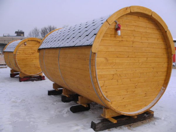 SFF22401 Ø 2,2 m, L 4,0 m, Saunafass, Fichte mit und ohne Terrasse für 6 - 8 Personen fertig montiert!