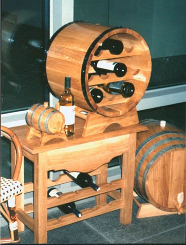 Weinregal WEINTISCH für 8 Flaschen aus massivem Eichenholz