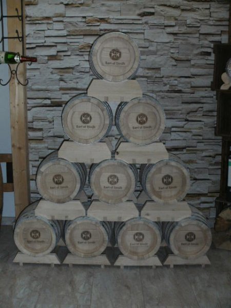 Pyramide aus 6 x 10L Eichenfass innen roh Böttcherware Schnapsfaß Eicehnholzfass Whyskifass Holzfass