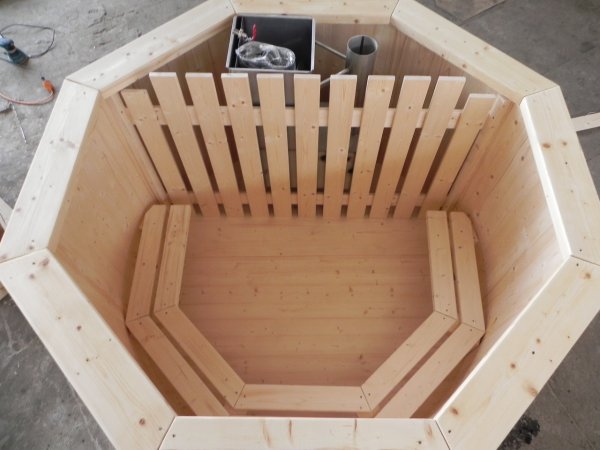 BF1500I1-Deluxe Badefass aus Fichtenholz, Dm 1,5 m, Innenofen