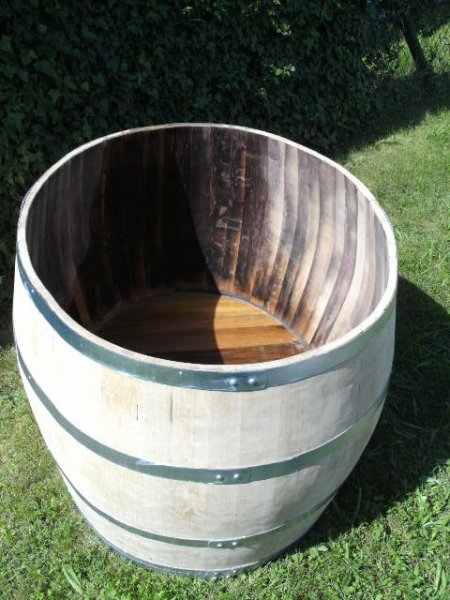 600L ovales Eichenfass Durchmesser 120x90cm und Höhe 80cm.