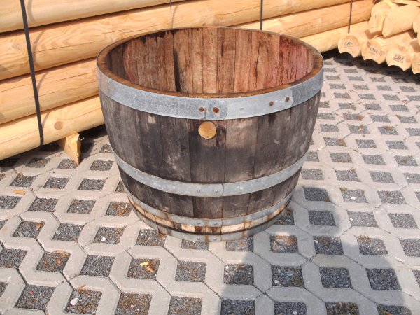 130 Liter Miniteich Regentonne aus gebrauchtem dunklerem Barrique Eichenfass Holzfass Regenfass Pflanzkübel