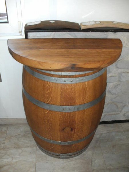 Halbfasstisch-DELUXE mit 80cm halbrunder aus gebrauchtem Fassboden - Eichentischplatte