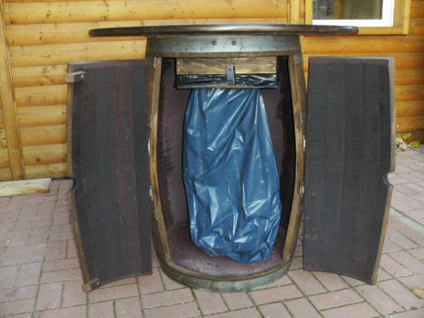 Fasstisch für Weihnachtstand mit Müllllsackhalterung Tischplatte D.100cm, H.97-115cm stabile Ausführung für den Außeneinsatz