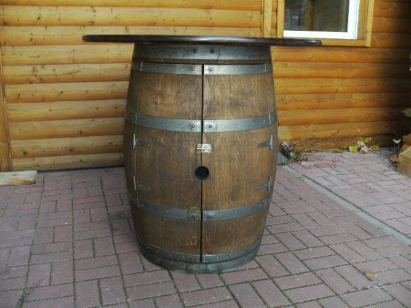 Fasstisch für Weihnachtstand mit Müllllsackhalterung Tischplatte D.100cm, H.97-115cm stabile Ausführung für den Außeneinsatz