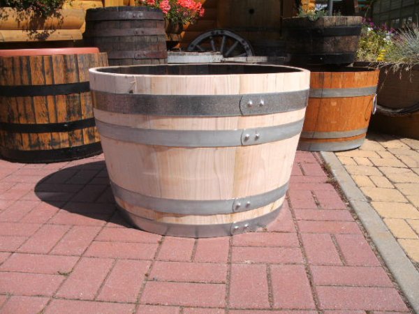 Ca. 75L Miniteich aus neue Kastanienfasshälfte mit D.55cm,H.39cm Blumenkübel mit Extraring