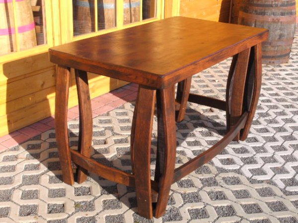 Office Fasstisch Bodega aus massivem Eichenholz mit original Fassdaubenfüßen