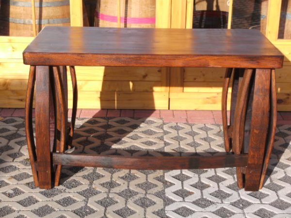 Office Fasstisch Bodega aus massivem Eichenholz mit original Fassdaubenfüßen