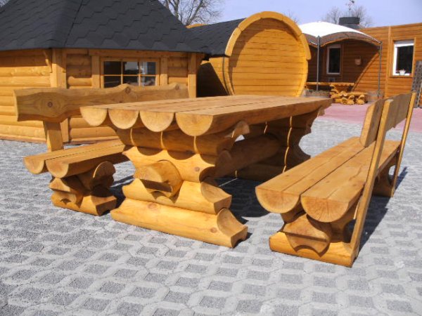 1m Tisch 1M-RBT aus massiven Rundbohlen mit 20cm Durchmesser mit 1m Länge und 80cm Breite