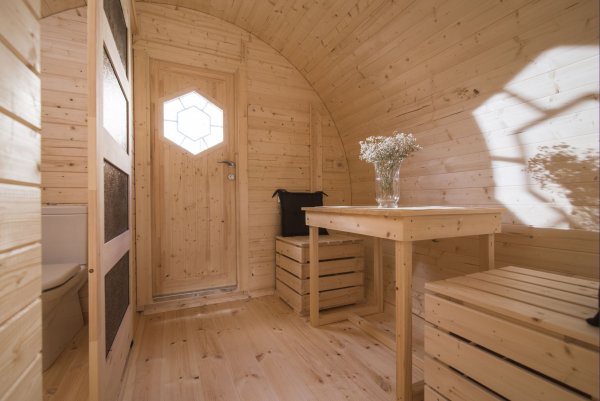 SCHLAFFASS ICE-VIKING Ø 2,95x2,51 m, L 4,8 m, Garten / Camping Maxi-Schlaffass, Fichte mit Terrasse für 2+2 Personen