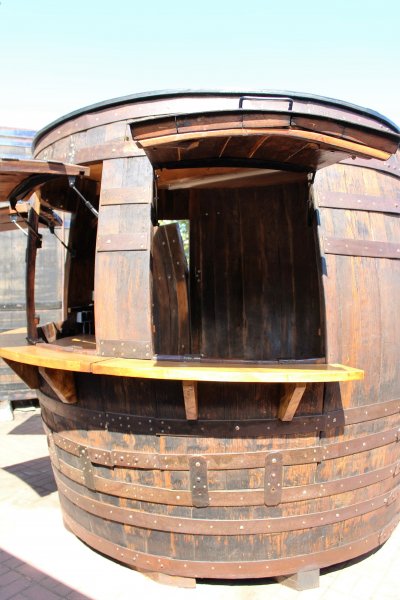 Wochen - Miete für Fass - Verkaufsanhänger Verkaufstheke Weinverkostungstand Verkaufstand