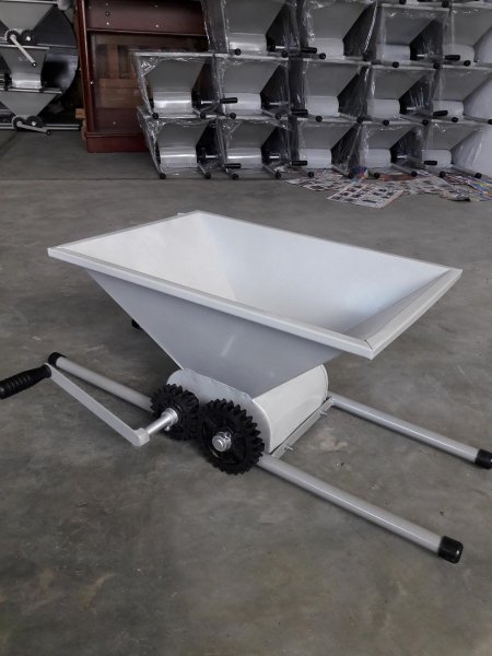 Weinpresse 25L silber mit stabilen Tragegriffen