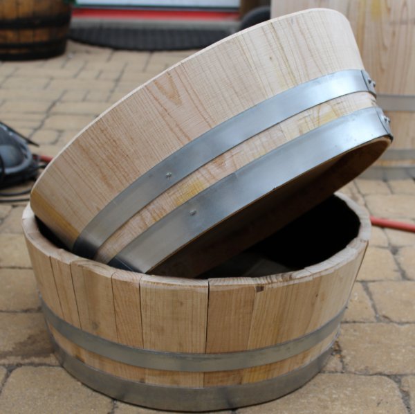 45 Liter neue Kastanienholzfass - Abschnitt mit D.54cm, Höhe 25cm Pflanzenkübel Blumenkübel