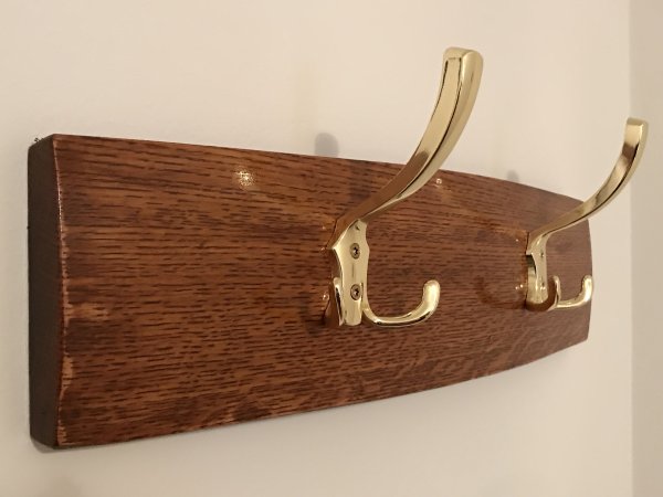 Garderobe aus original Fassdauben aus massivem Eichenholz mit Länge nach Wunsch bis 2m