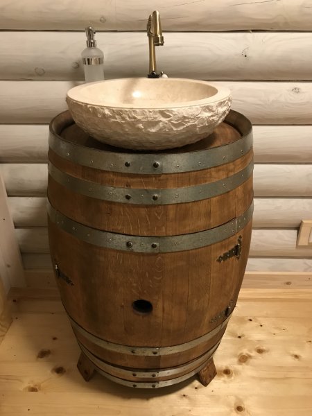 Waschtischunterschrank - DELUXE aus gebrauchtem 225L Eichenfass mit Marmor Wachbecken und Nostalgiearmatur