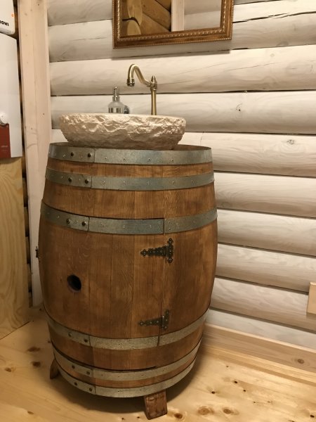 Waschtischunterschrank - DELUXE aus gebrauchtem 225L Eichenfass mit Marmor Wachbecken und Nostalgiearmatur