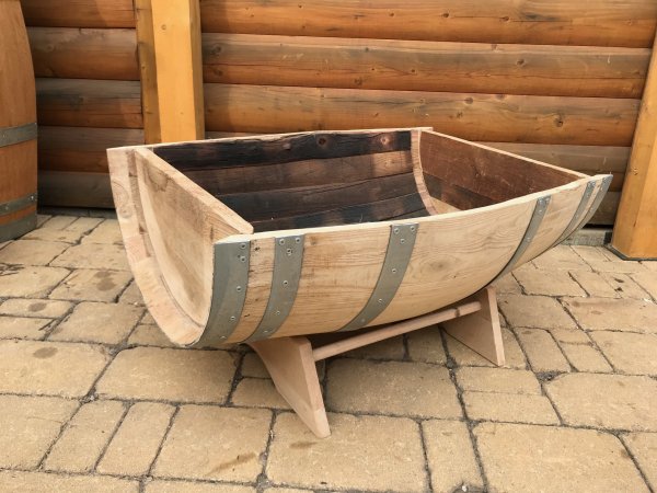 30 Liter quer neue Kastanienfasshälfte mit Maßen 63x45cm und Gesamt-höhe ca. 30cm