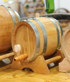 2 Liter ovales innen gewachstes fast nicht geschmackgebendes Eichenfass Holzfass Weinfass Whyskifass Schnapsfass Eichenholzfass