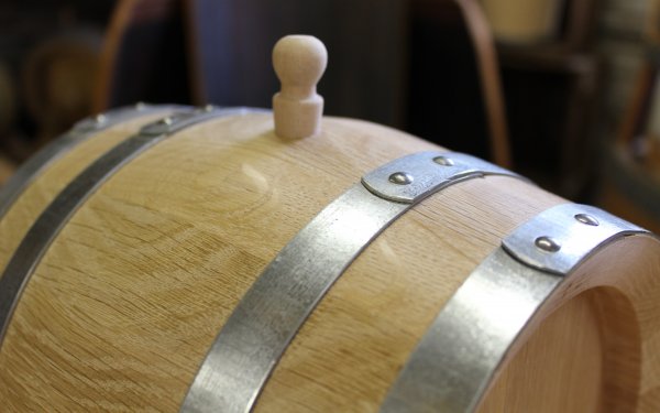 3 Liter Eichenfass innen gewachstes fast nicht geschmackgebend Böttcherware Schnapsfass Weinfass Whyskifass Holzfass