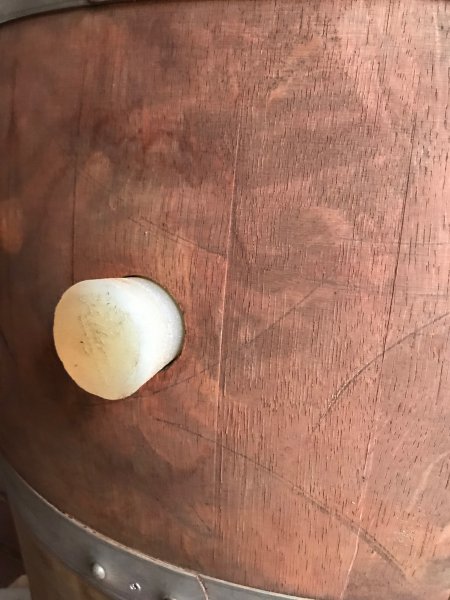 1 x original Silikonstopfen für 225L Eichenfässern mit Spundloch von ca. 45-50mm.