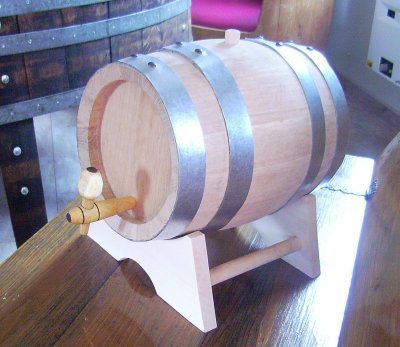 5 Liter Kastanienfass innen roh und geschmackgebend Böttcherware Schnapsfass Weinfass Whyskifass Holzfass