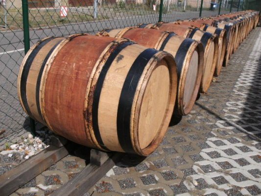 225 Liter gebrauchtes Burgundy Barriquefass Eichenfass Weinfass Holzfass Wasserfass Dekofass Wasserfass Fassregentonne