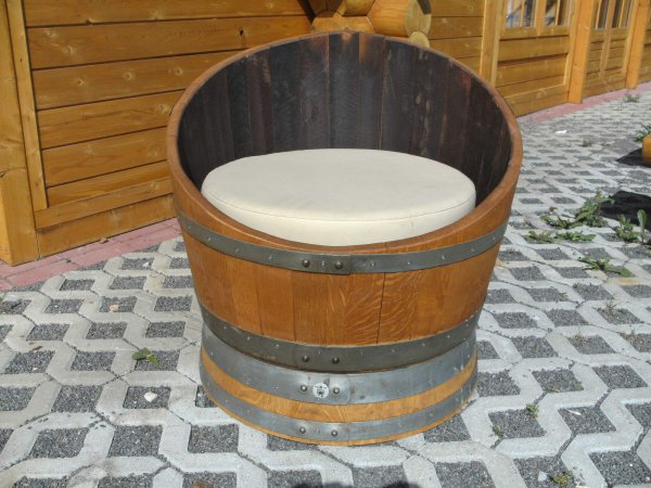 FASSSCHALE Fasssessel fertig aufgearbeitet Fass - Stuhl Fassstiz Faßhocker Hocker aus gebrauchtem Eichenfass Weinfass