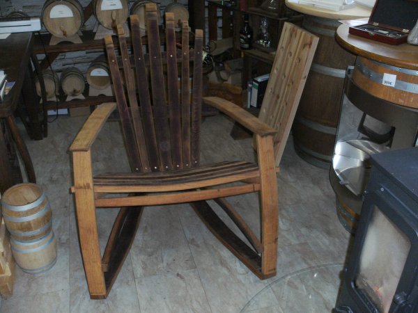 Schaukel - Fassdaubensessel - Relax mit Handlehnen fertig aufgearbeitet Fass - Stuhl Eichenfass Fasssesel Fassstiz