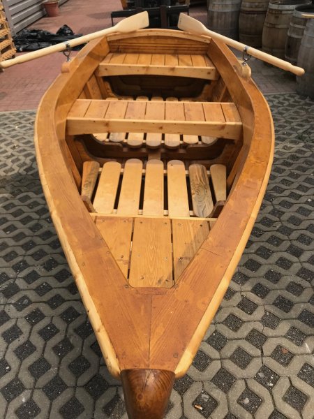 3.5m Holzboot - Bela Italia Designboot als Garten-Dekoration