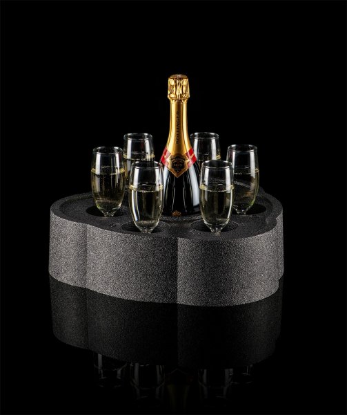 Comfort Steady M mit 29KW MACU Außenofen Neues rundes Badefass mit Kunststoffeinsatz und Außenverkleidung nach Wunschfür 4-6 Personen