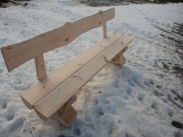 1,5m Sitzgarnitur 2M-RBSG-RL-B aus 20cm Rundbohlen massiv 2 x Bänke mit Rückenlehne + 1 Tisch alle Teile mit je 1,5m Länge