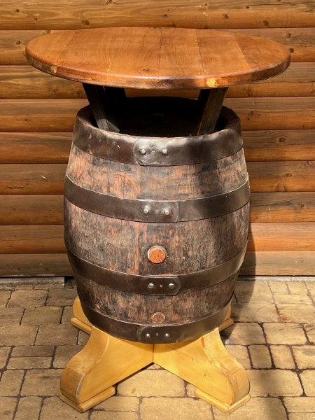 Einmaliges Einzelstück massiver Bierfasstisch-Rustika Tischplatte D.90cm, Gesamthöhe 110cm