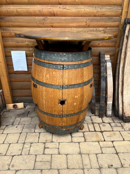 Fassbar-Tisch - Korsika-300L+WR20 aus 300 Liter gebrauchtem Eichenfass mit Weinrgal für 20 Flaschen Holzfass Fass Fasstisch Bistrotisch Stehtisch