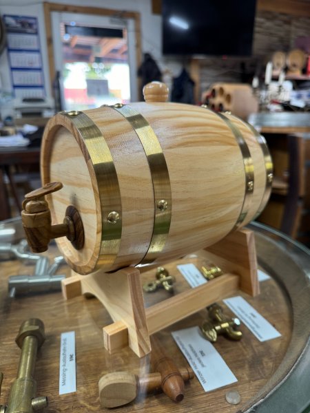 1.5 Liter Fass innen mit Kunsstoff-Bag und somit nicht geschmackgebend Schnapsfass Fass Whiskyfass Brandfass Holzfass Weinbrandfass