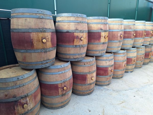 225 Liter gebrauchtes Burgundy Barriquefass Eichenfass Weinfass Holzfass Wasserfass Dekofass Wasserfass Fassregentonne