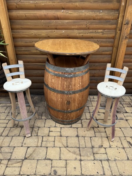 Fasstisch BORDEAUX - Tischplatte D.80 H110cm + 4 Fass-Barhocker-M11