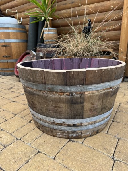 100 Liter Barrique dunkle Chateau - Eichenfasshälfte mit D.70cm,H.40cm Blumenkübel Eichenfass Holzfass Wasserfass Regentonne