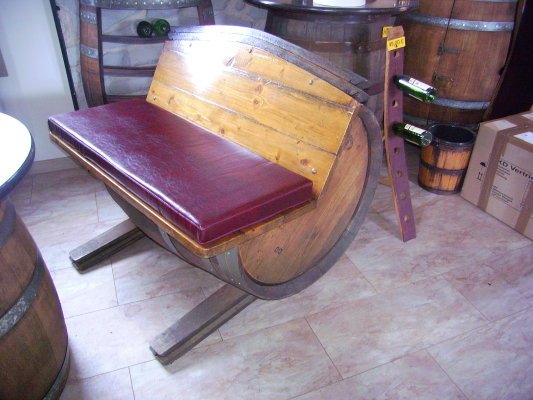 Fasssitzbank - Silvaner aus massivem gebrauchten Eichenholzfass