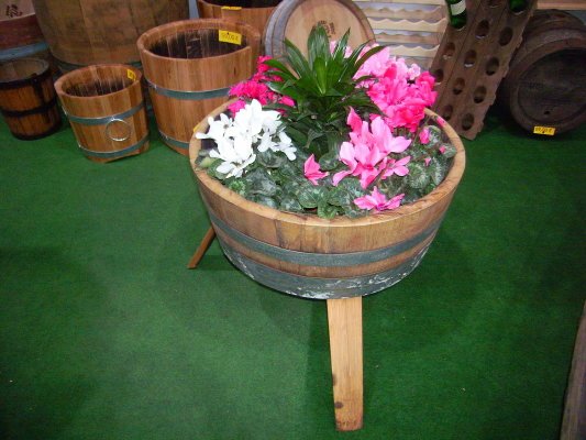 65 Liter Hochbeet - Blumenkübel, GesamtH.ca.57cm, H.25cm, D.65cm Pflanzschale Miniteich Eichenfass Holzfass