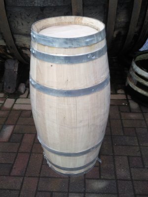 100 Liter neues Zigarrenfass H.107, D.42cm aus Kastanienholz Fassvase Kastanienfass Kastanienholzfass Fass Wasserfass Regenfass Dekofass Holzfass Wasserfass