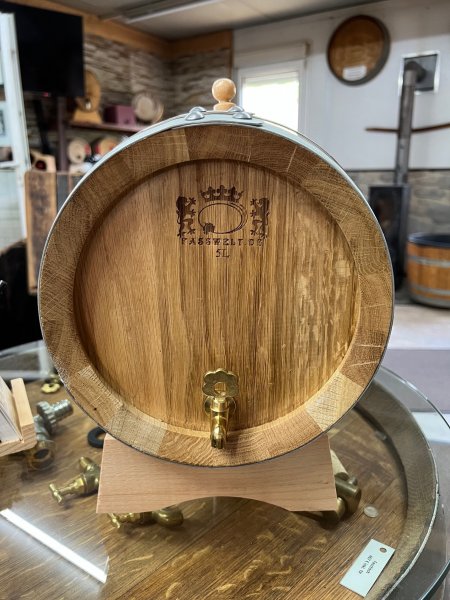 2 Liter Eichenfass innen roh, außen lackiert und geschmackgebend Böttcherware Schnapsfass Weinfass Whiskyfass Holzfass