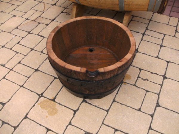 25-30L Liter runde Bierfasshälfte gebraucht aus original Bierfass Eichenfass