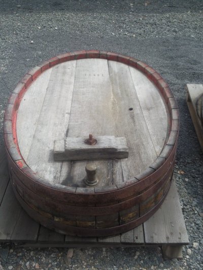 Fassfront oval mit D.120x80, Tiefe 25cm aus gebrauchtem Eichenholzfass