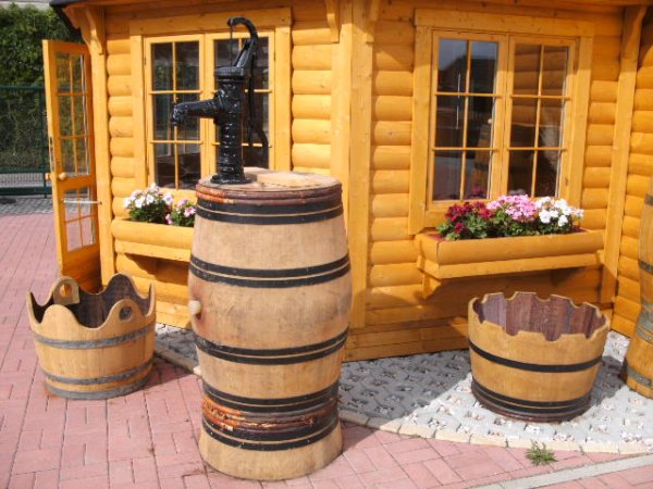 225L Weinfass Regentonne + große Schwengelpumpe - Schwarz Eichenfass