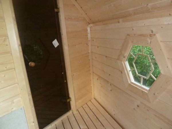 SKF092V1 9,2 m2 Saunakota mit Vorraum, Fichte für ca. 6 Personen